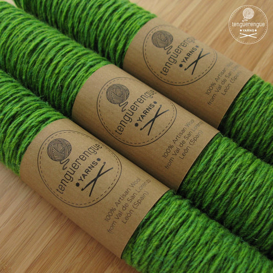 Artisan wool. Apple green.