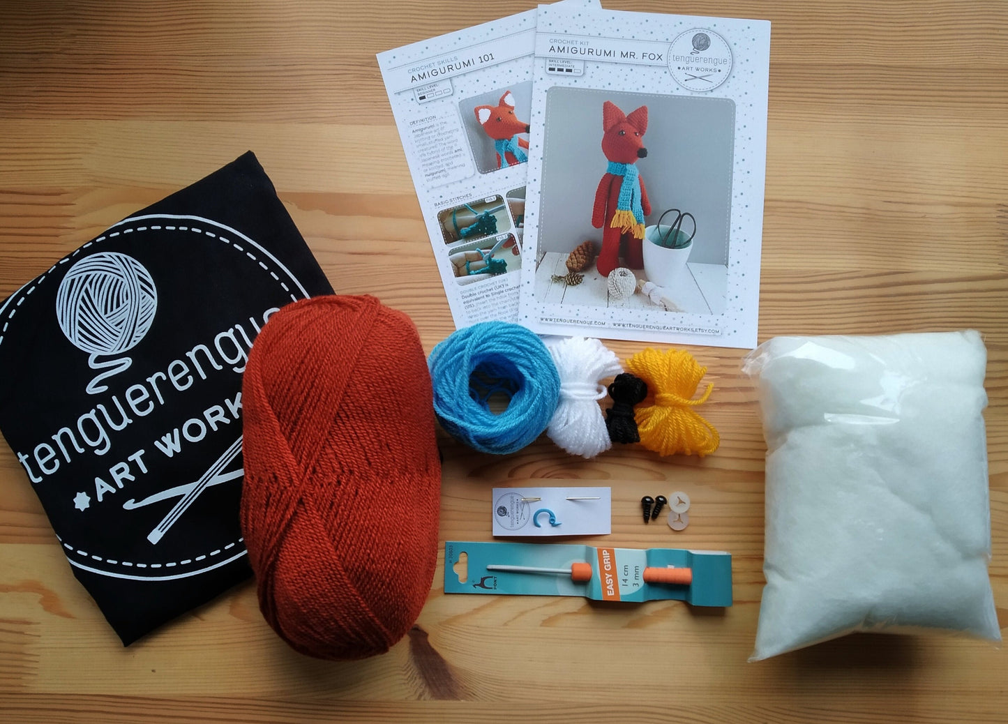 Crochet kit: Amigurumi Mr. Fox