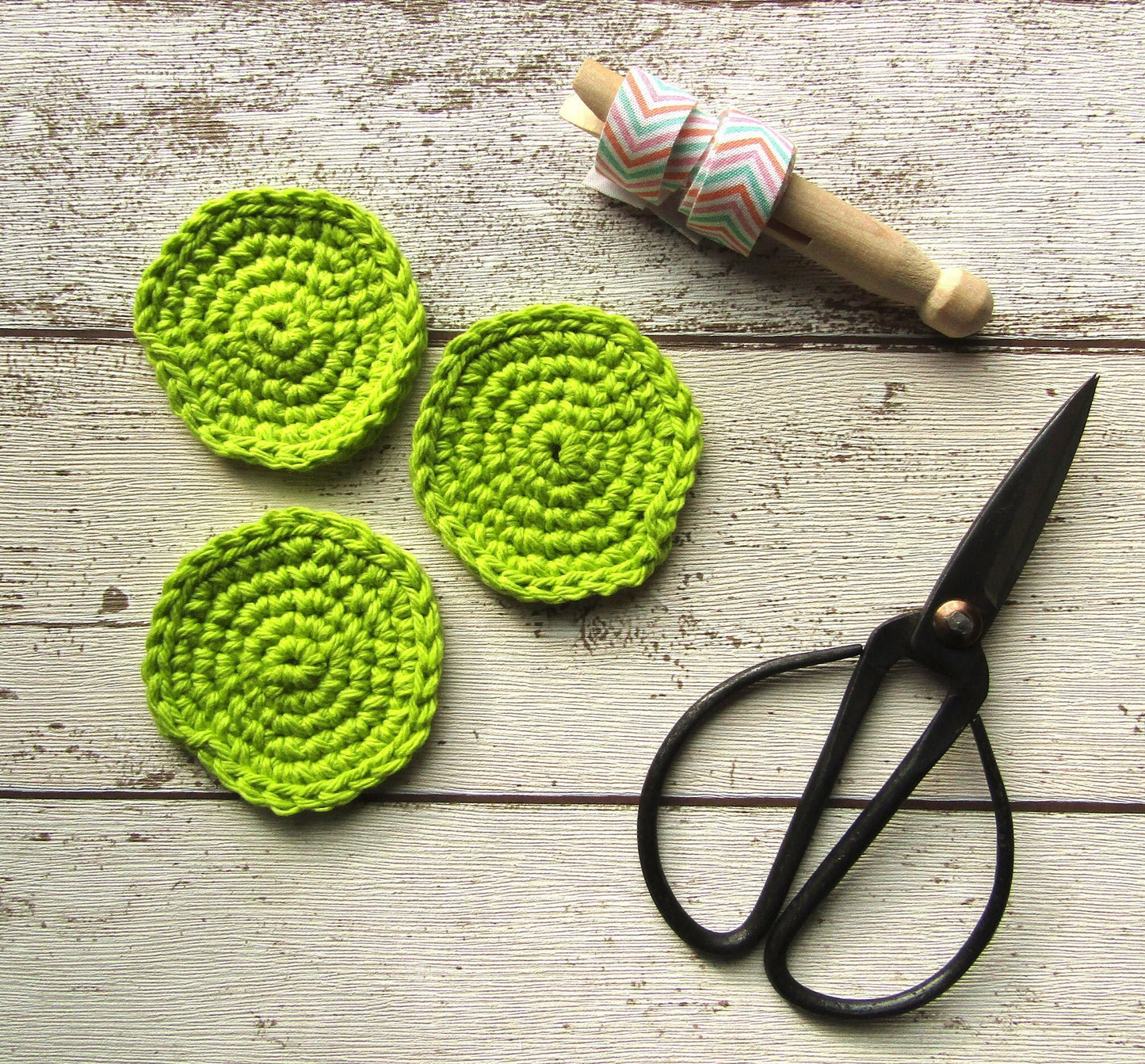 Crocheted reusable Make up pads