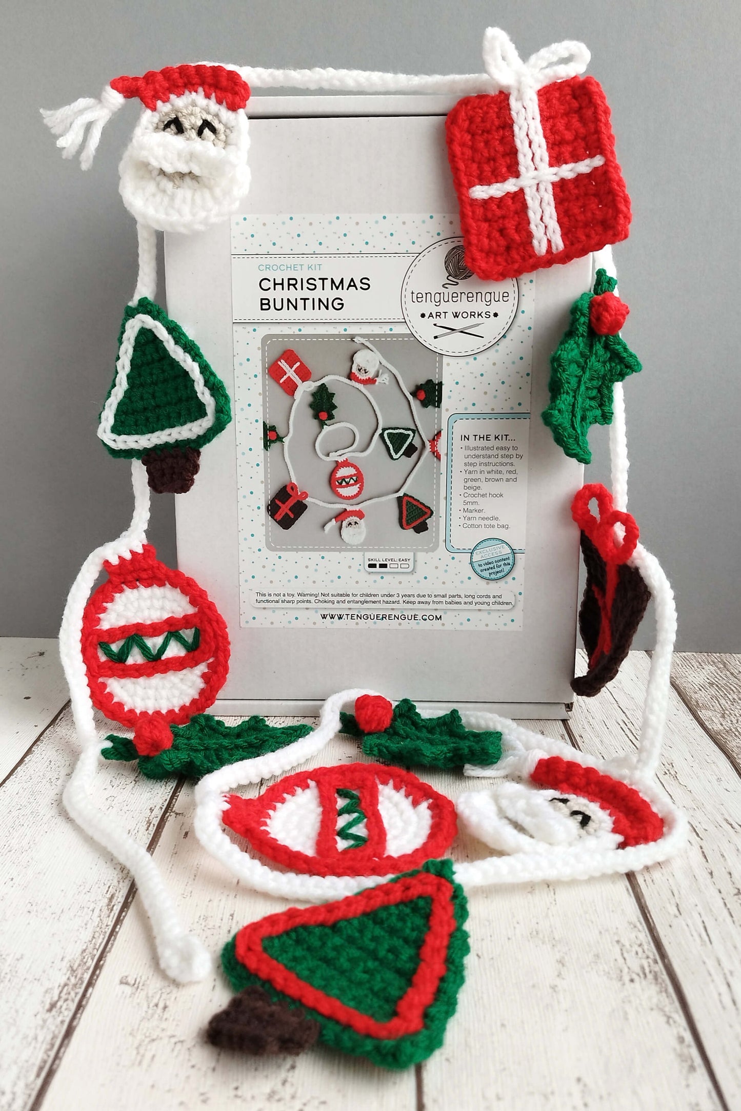 Crochet kit: Christmas bunting