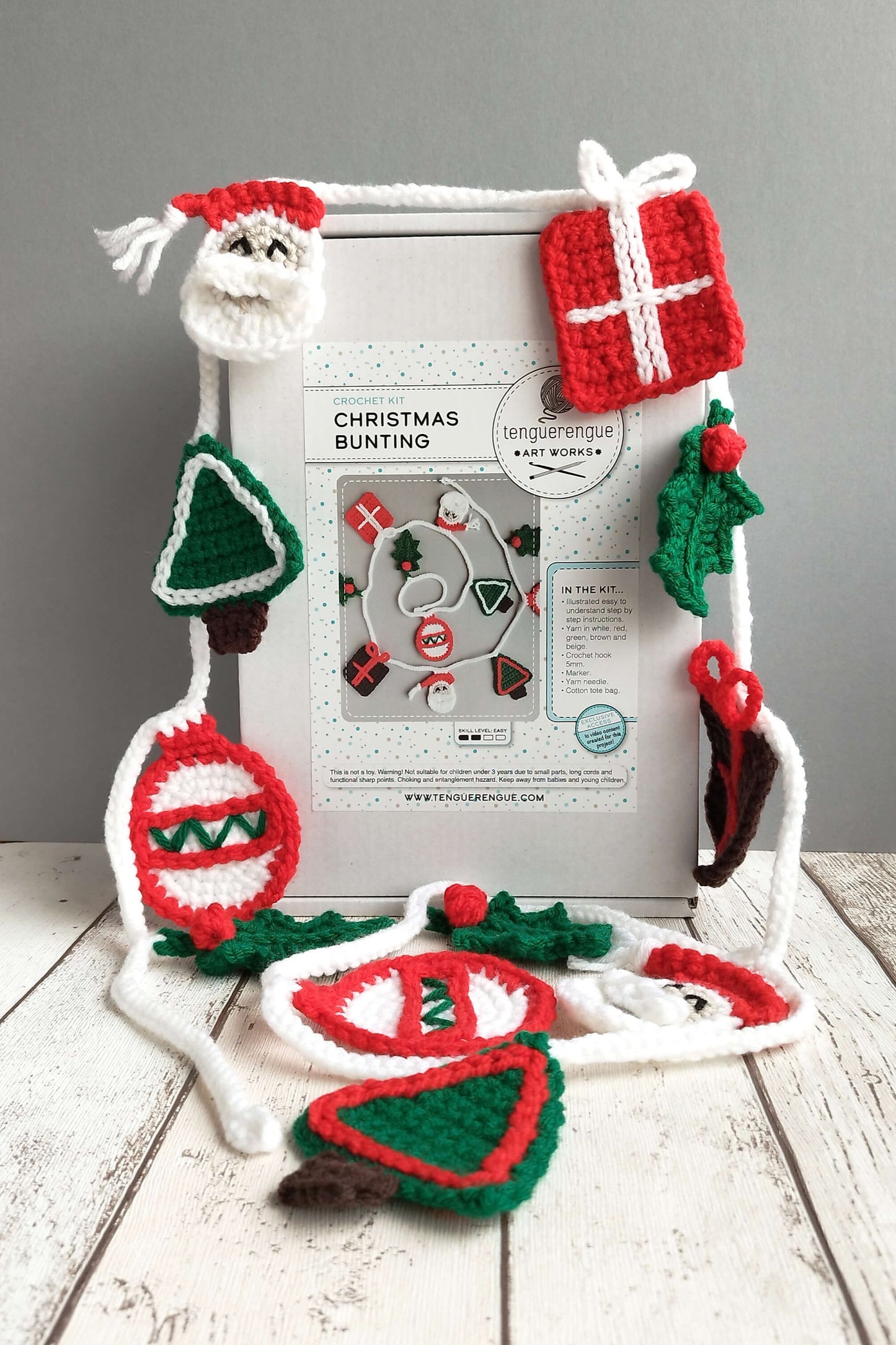 Crochet kit: Christmas bunting