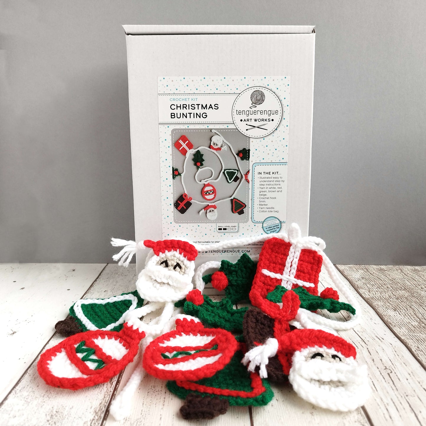 Crochet kit: Christmas bunting